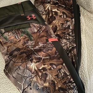 Womens UA cold gear hunting pants